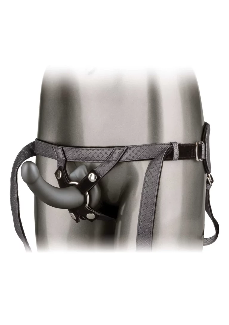 The Royal Ultra-Soft Set strap-on harnas gedragen