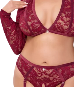 Cottelli Curves kanten set rood, detail van de top met hartjeshanger