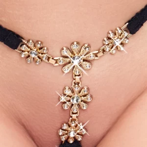 Cottelli Sieraad-string met open kruis, detailopname
