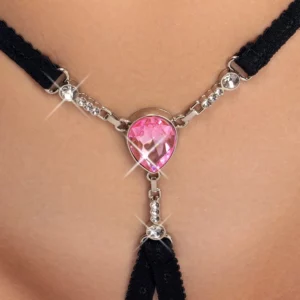 Cottelli string met edelsteen, detail van de roze steen